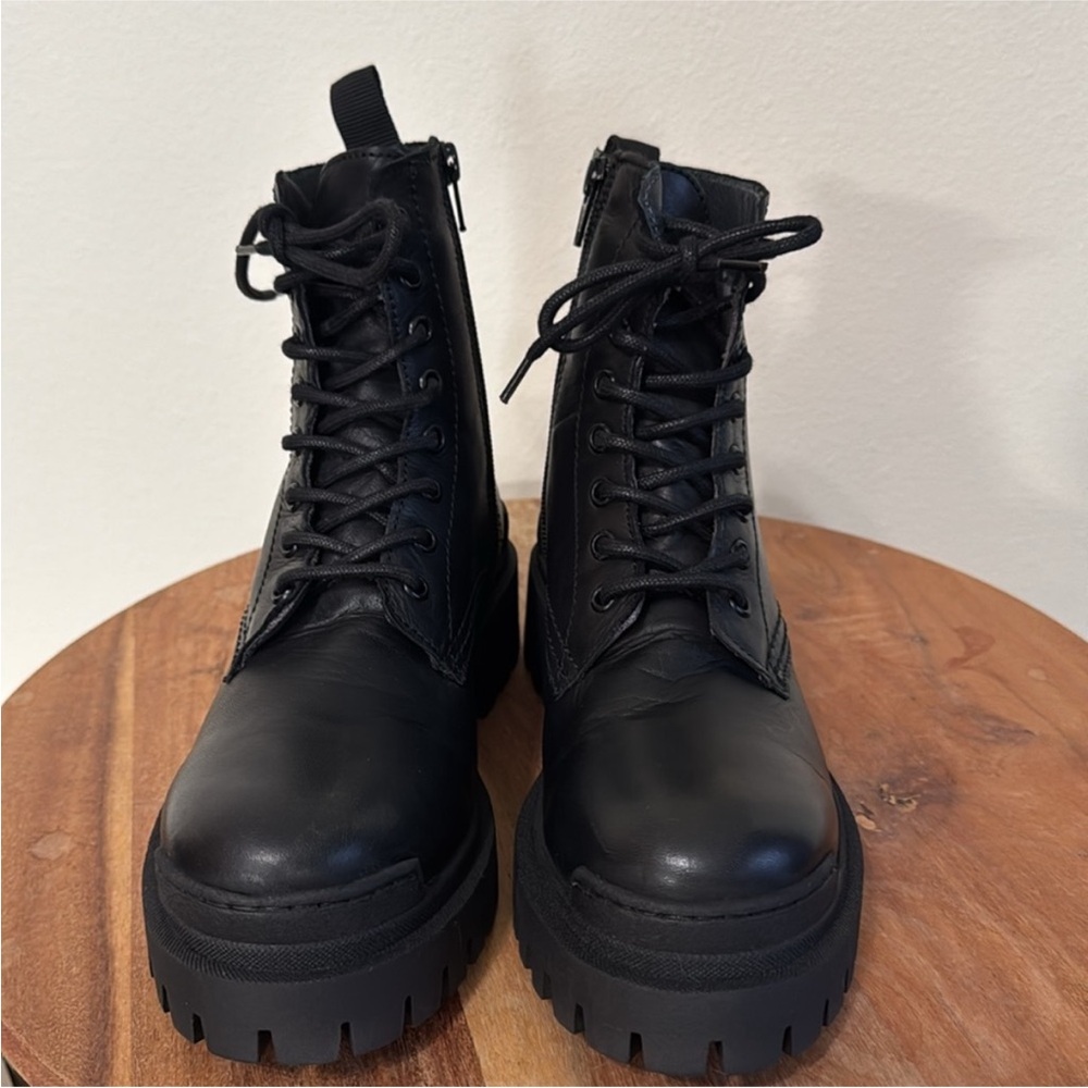 Miz Mooz Black Leather Platform Combat Boot 7.5 EU 38 - Picture 5 of 6